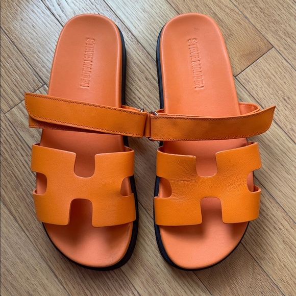Steve Madden Vibrant Orange Slide Sandals - Picture 1 of 8